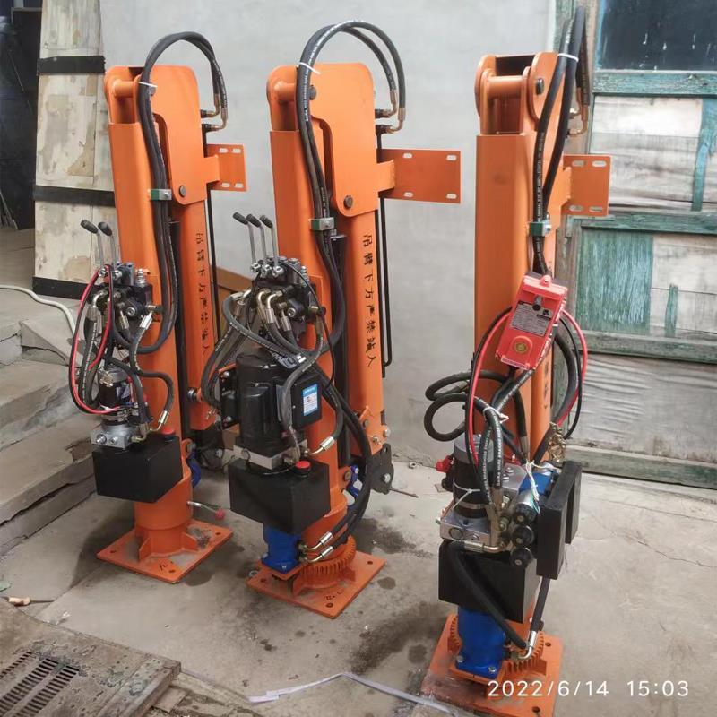 丽江市重汽蓝牌随车吊 3.2吨 国六动力强 液压驱动 农用自卸起重机